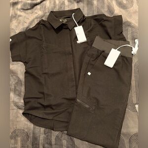 Figs Limited Edition Set in Black